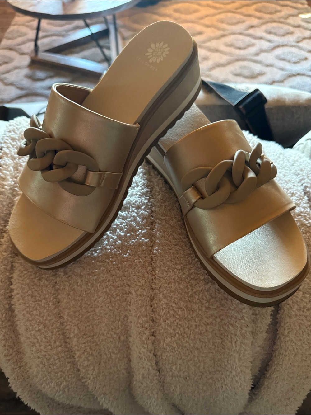 Yellow Box Beige Chain-Detail Platform Slide Sandals - Women